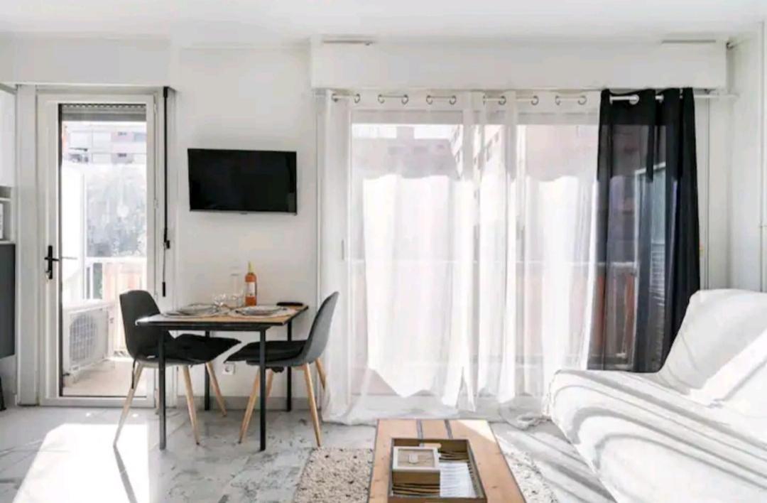 Design Loft Studio Climatise Parking Et Piscine ヴァロリス エクステリア 写真