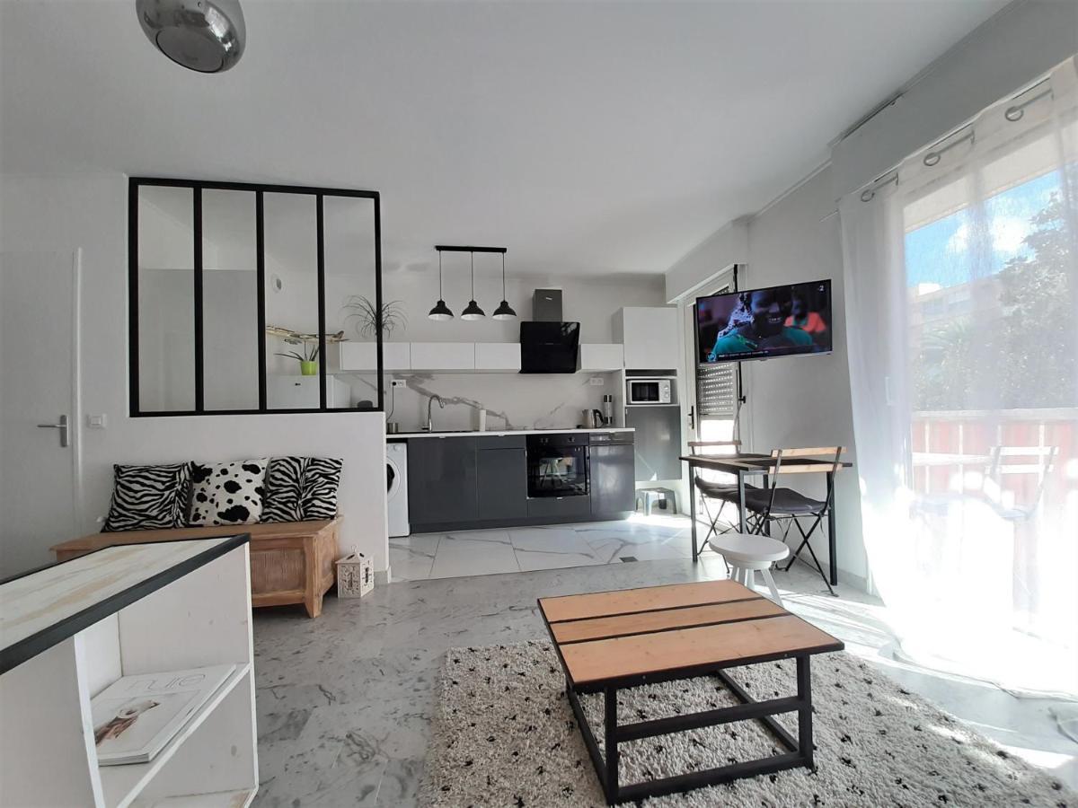 Design Loft Studio Climatise Parking Et Piscine ヴァロリス エクステリア 写真